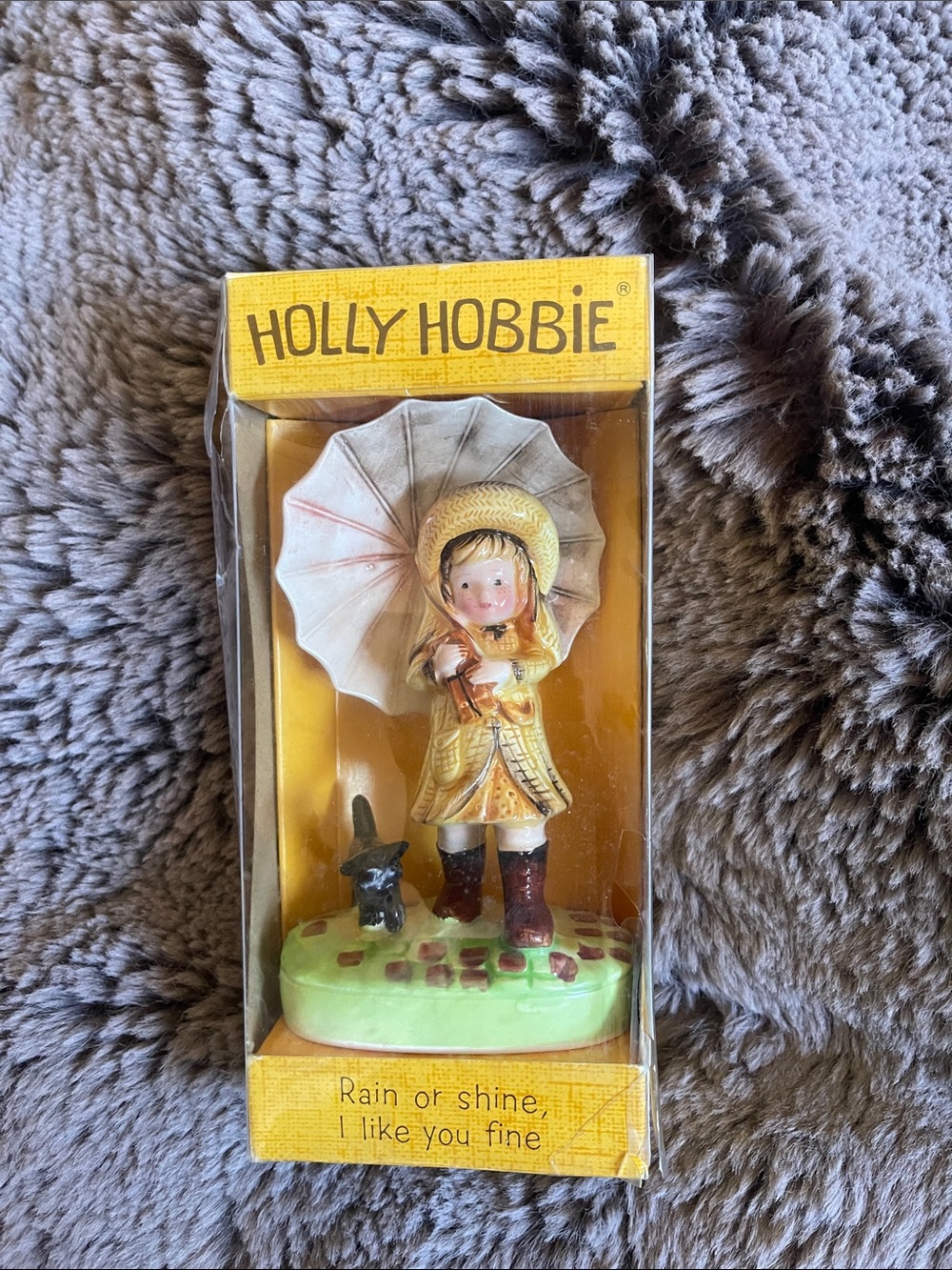 Holly Hobbie Little Friends Yellow Raincoat Ceramic Figurine with Umbrella